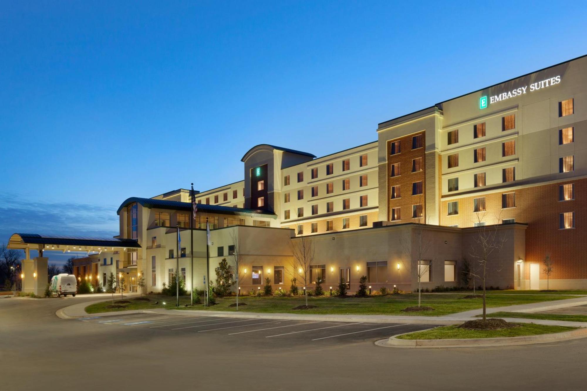 Embassy Suites Oklahoma City Downtown/Medical Center Екстериор снимка