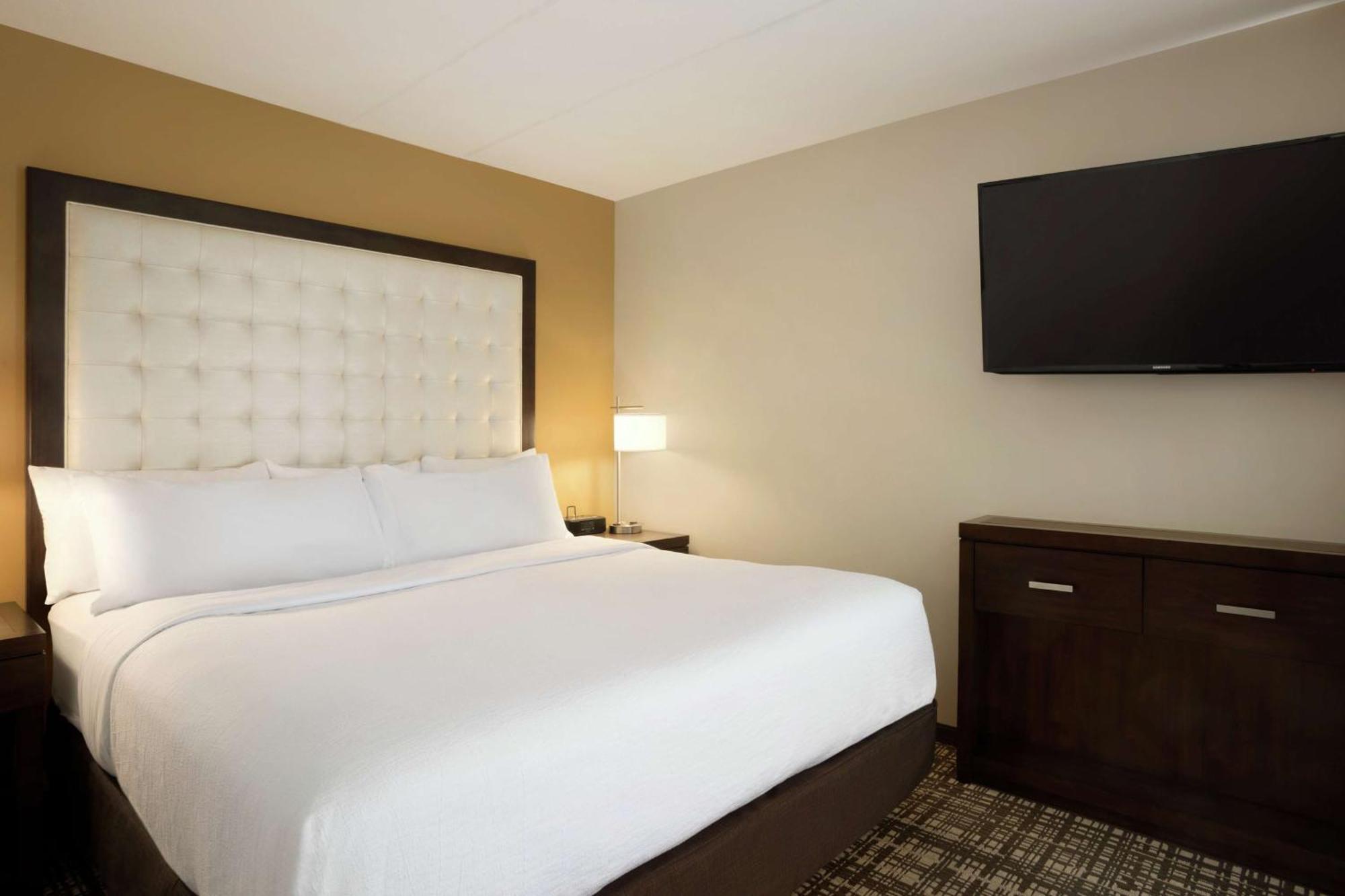 Embassy Suites Oklahoma City Downtown/Medical Center Екстериор снимка